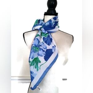 Made In Italy Beautiful!  Blue Floral Print Scarf